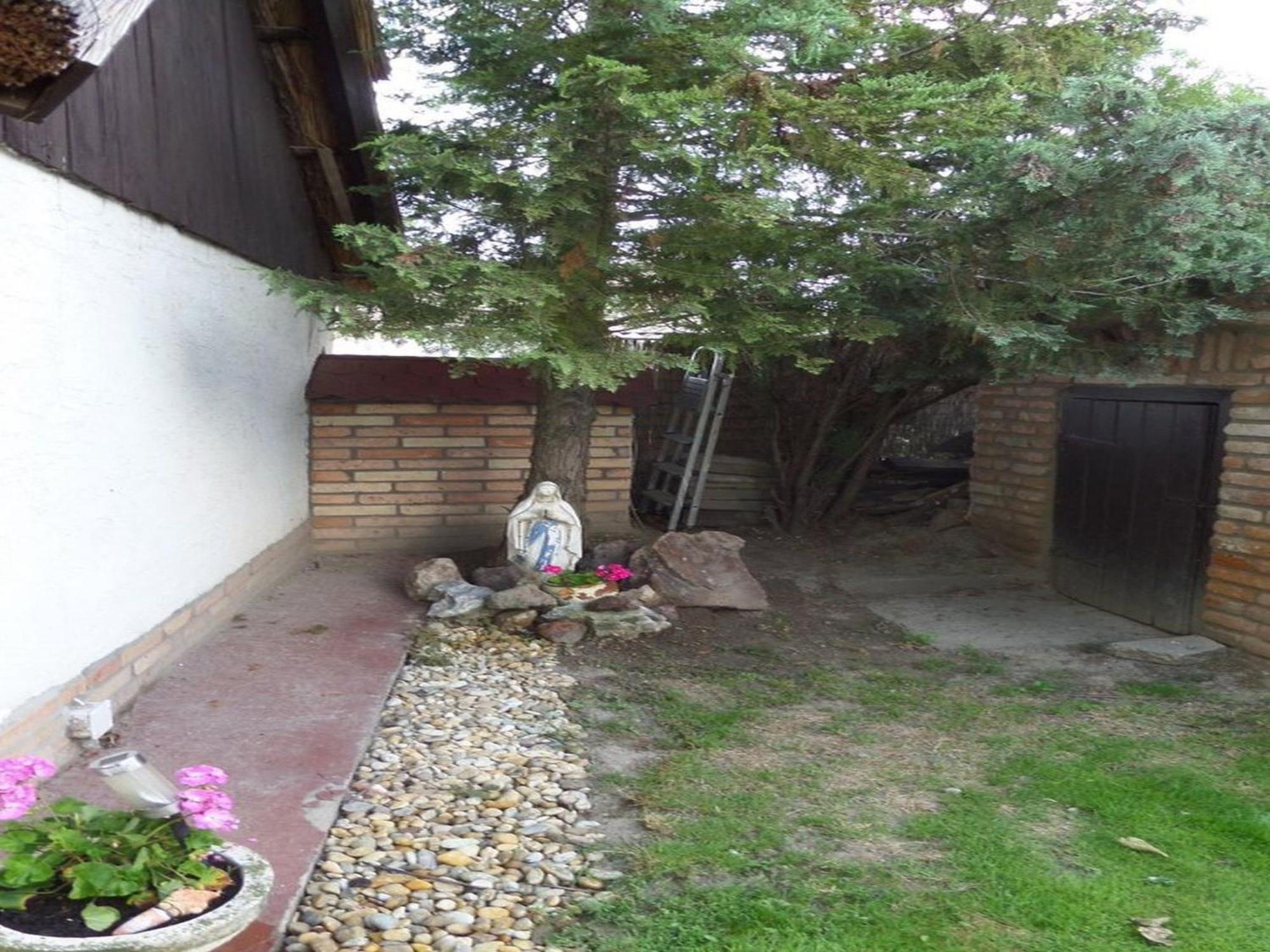 Natura Vendeghaz Pazmand Exterior foto