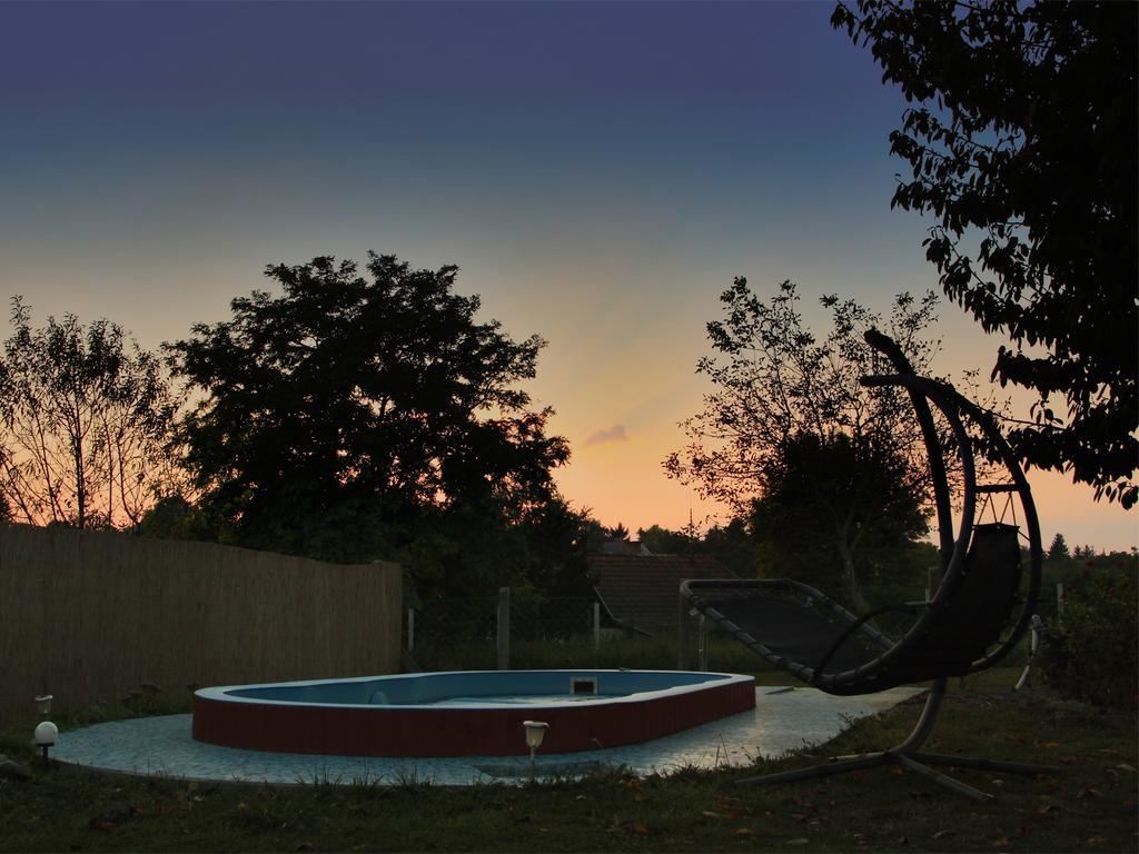 Natura Vendeghaz Pazmand Exterior foto